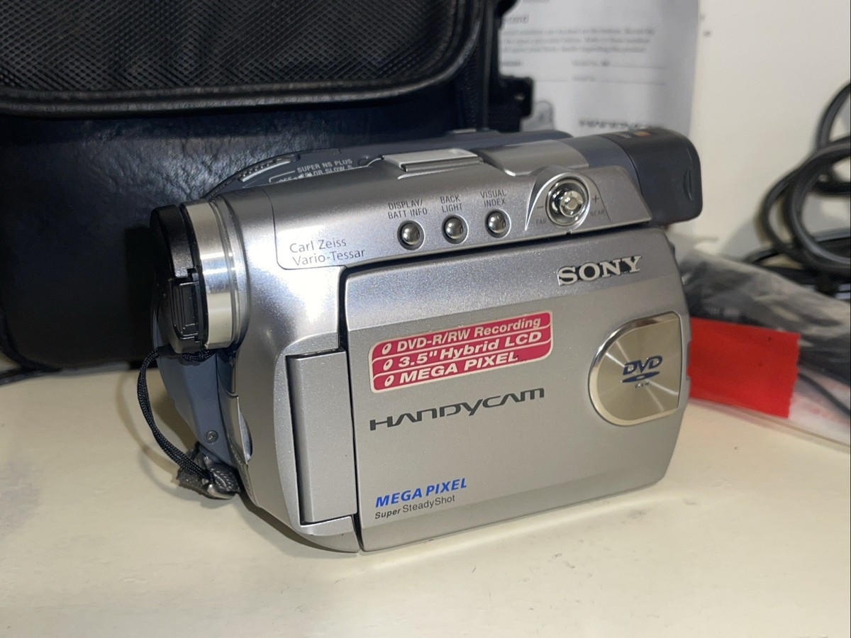 SONY LEDランプ 円筒形 グレー Sony DCR-DVD301 1MP DVD Handycam Camcorder with 10x Optical Zoom