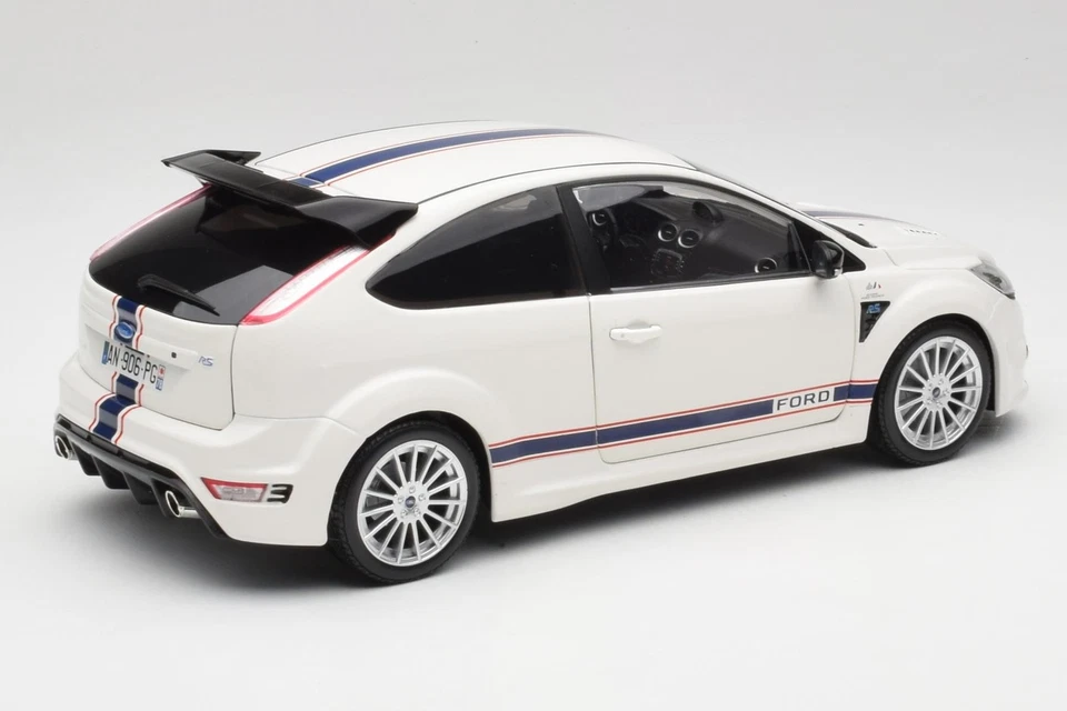 100080167 Ford Focus RS MK2 LM Classic White MK IIb Tribute Minichamps 1/18 - Immagine 3 di 4