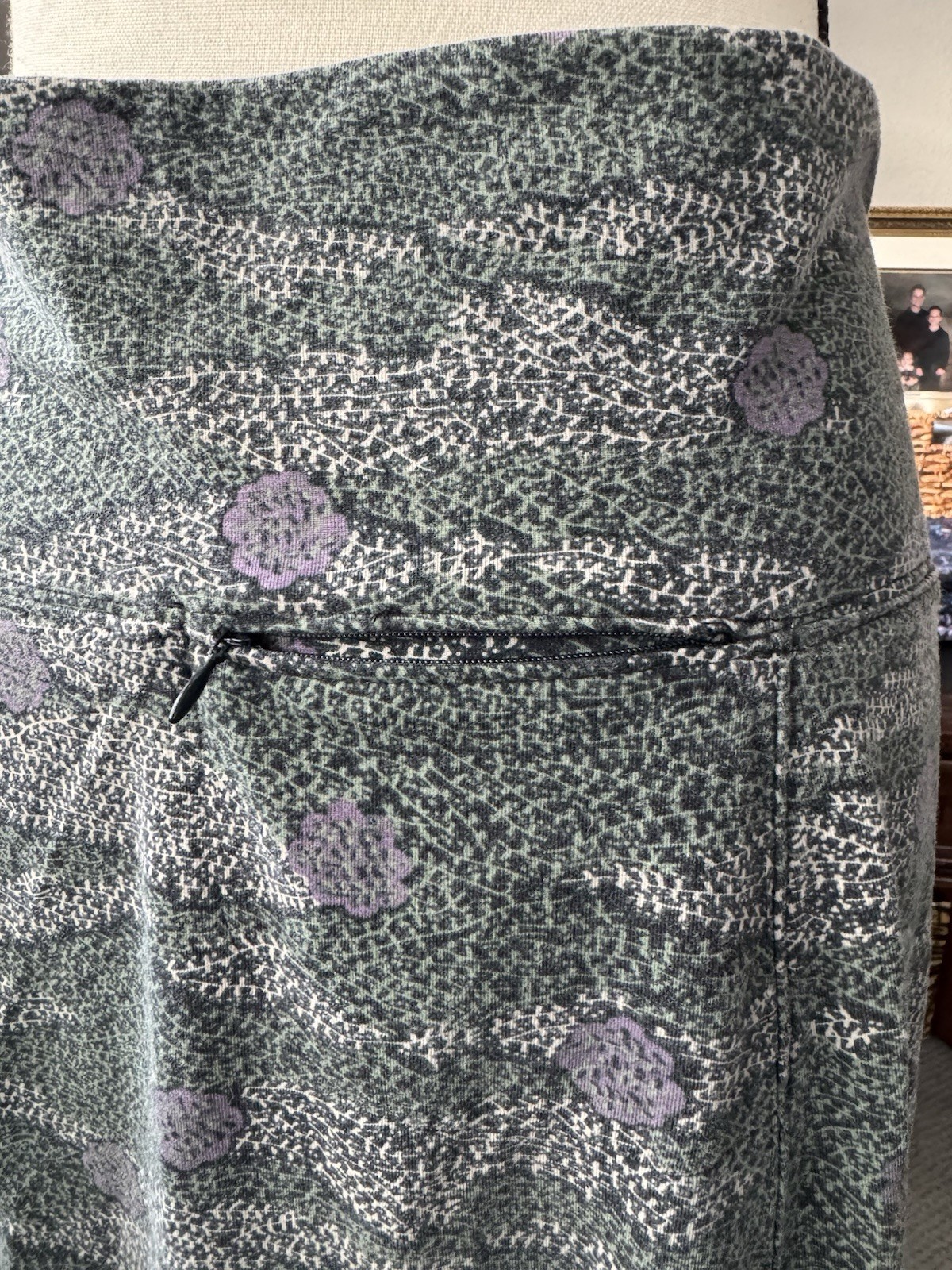 Royal Robbins ~ Women’s Adventure Skirt ~ Green Multi ~ Size L ~ Excellent!