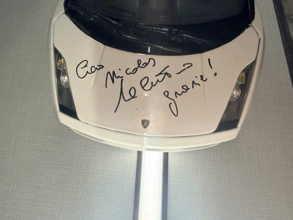 Signed Lamborghini Gallardo Spyder Silver 1/18 Diecast Model Car by Maisto - Image 2 of 3