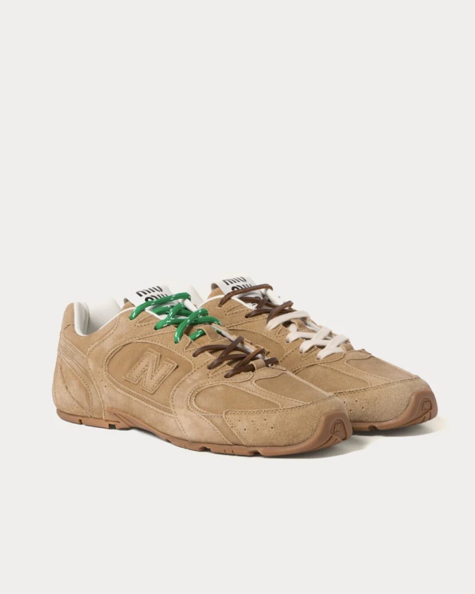 New Balance x Miu Miu 530 SL Suede Sneakers Ecru Size 41 EU New Balance x Miu Miu 530 SL Suede Sneakers Ecru Size 41 EU