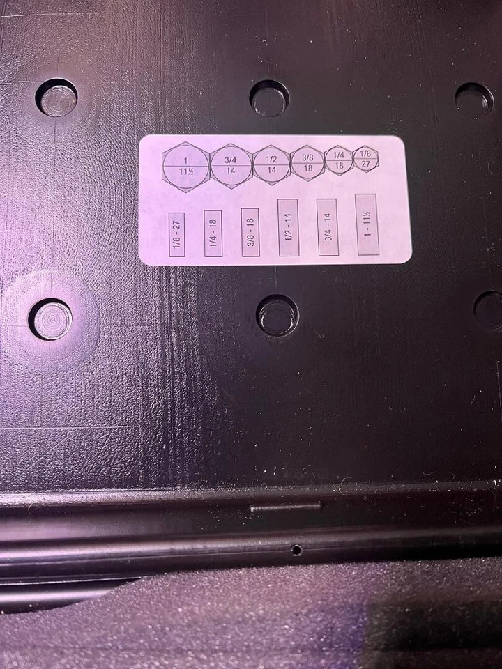 12 PC PIPE TAP AND AND DIE SETS CARBON STEEL / HIGH SPEED STEEL SIZE 1/8" TO 1" - Image 4 of 4