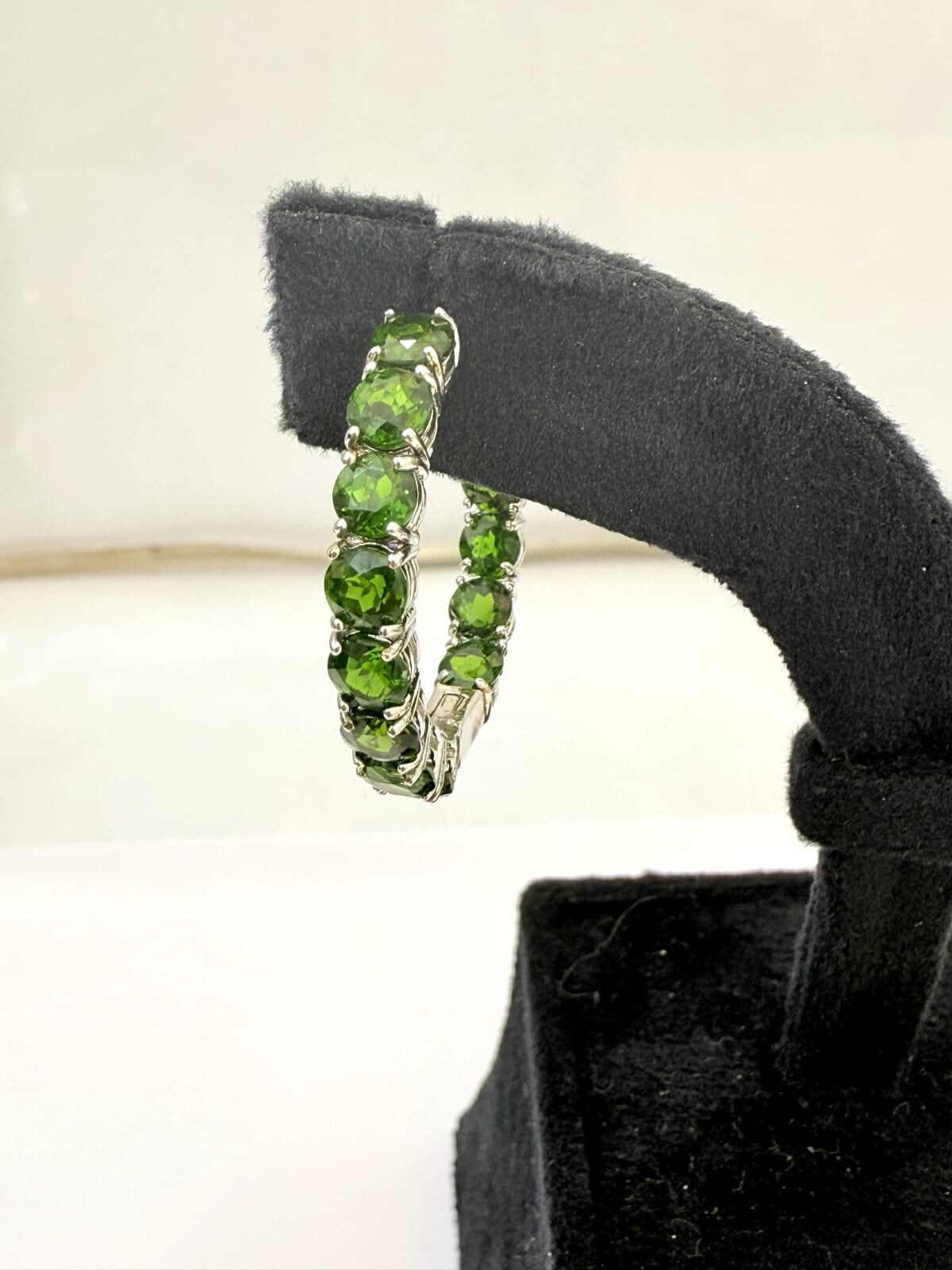 Picture 4 of 5
