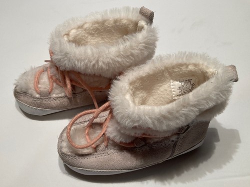 babyGap Faux Fur and Suede Beige Moccasins with Pink Laces - Size 18-24 Months - Picture 3 of 11