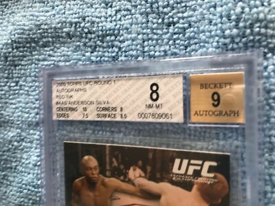 Carte UFC 2009 Topps Round 2 Anderson Silva Gold #33 (RC) - PSA 8