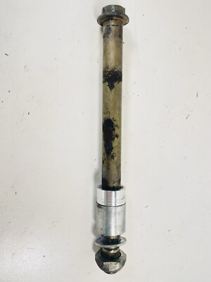 Harley- Davidson 08- 22 XL1200 72 48 IRON 883 Sportster Rear Axle