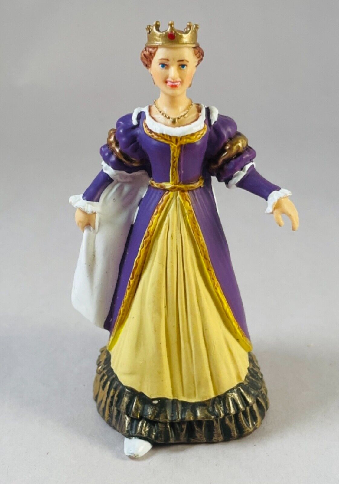 Papo 2002 FRENCH QUEEN Purple Yellow Medieval Medieval Figurine