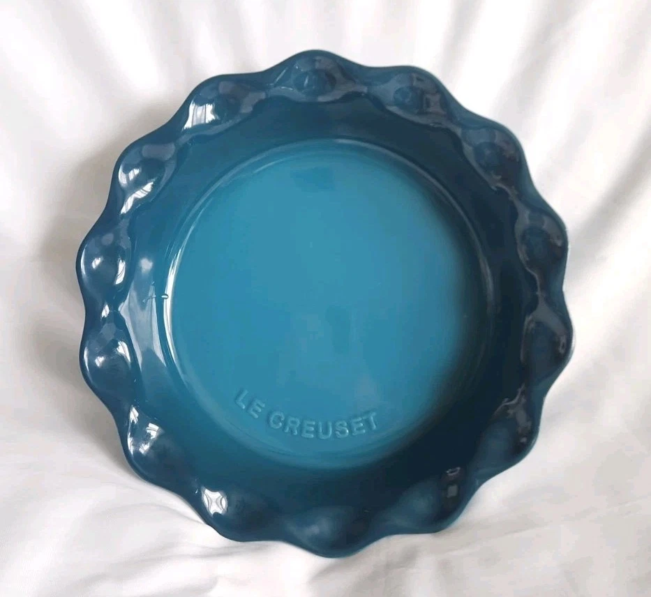 Le Creuset Deep Teal 9Inch Pie Dish
Opens in a new window or tab