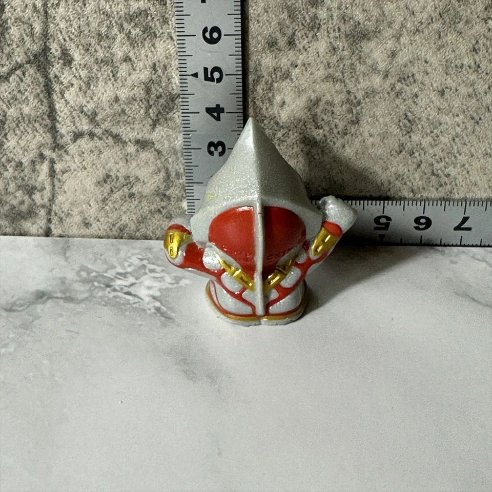 Sofubi japonés tipo fuerte Ultraman Dyna H1,6"/4 cm 000423 Foto 3 de 4
