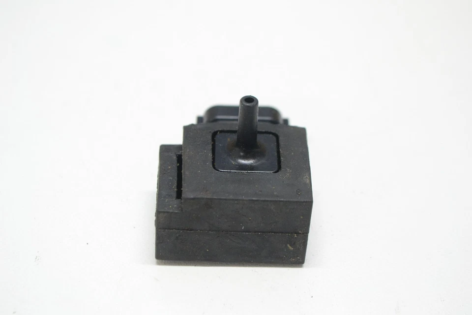 Suzuki GSXR GSX-R 600 2006 2007 K6 K7 MAP MASS AIR PRESSURE SENSOR 100798-736 - Image 4 of 4