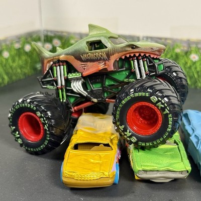 CUSTOM Monster Jam Megalodon Two Tone Green & Red  1:64 Monster Truck