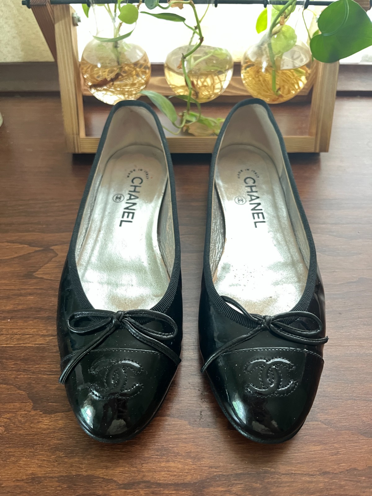 Chanel black patent leather ballet flats 37.5