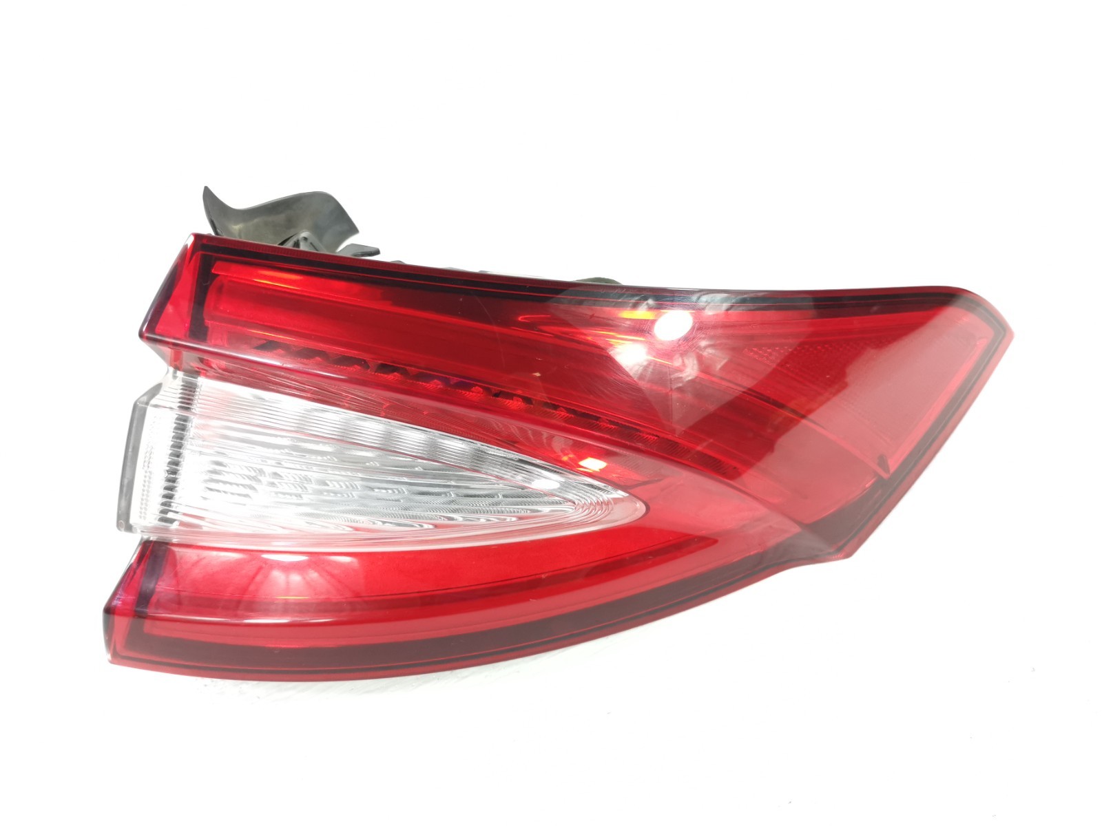 Maserati Levante 2018 AWD AUTO 3.0 L Rear Right Outer Tail Light Lamp 670035796