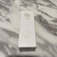 Oriflame Giordani Gold ETERNAL GLOW FOUNDATION – NATURAL BEIGE – Vegan - SPF 25