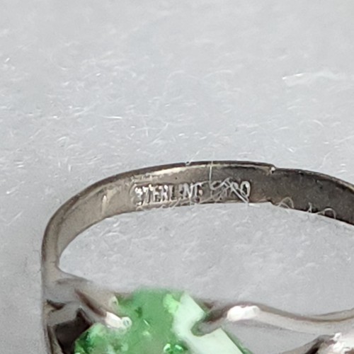 Vintage Green Art Glass Ring | Sterling Silver | Espo Style | Size 6 - Picture 4 of 8
