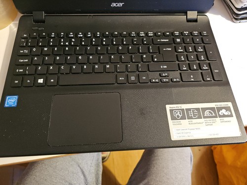 Laptop Acer Aspire Es 15 Untested For Spares Or Repairs - Picture 4 of 8