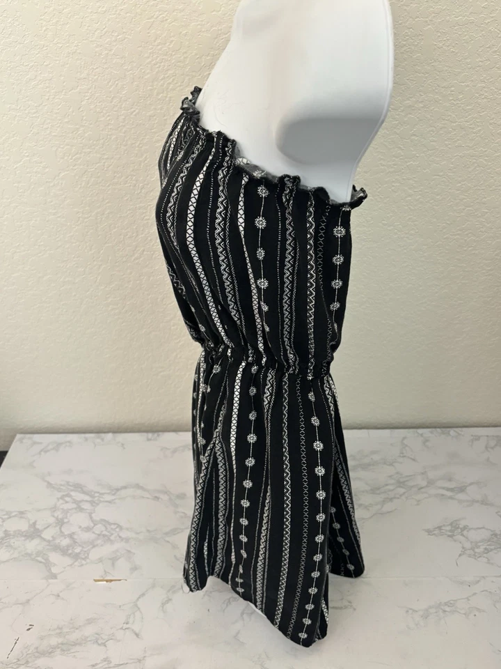 HM 红色花卉无袖口袋连身裤女式 6 码黑色白色弹性腰 H2 — 第 2/4 张图片