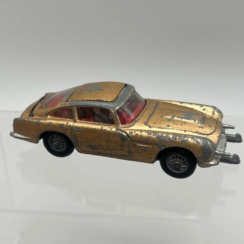 Corgi James Bond 007 Aston Martin DB5 Vintage Diecast Model Car Gold/Silver Used