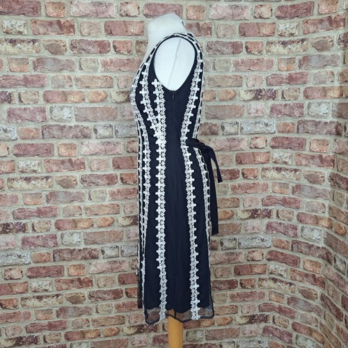 Phase Eight Dress Blue White Lace UK 12 Knee Length Straight Tie Waist - Picture 9 of 13