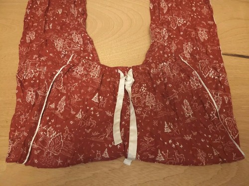 Victoria Secret Women SmPajamas Pants Winter Theme, Pockets, Wide Drawstring - Picture 5 of 8