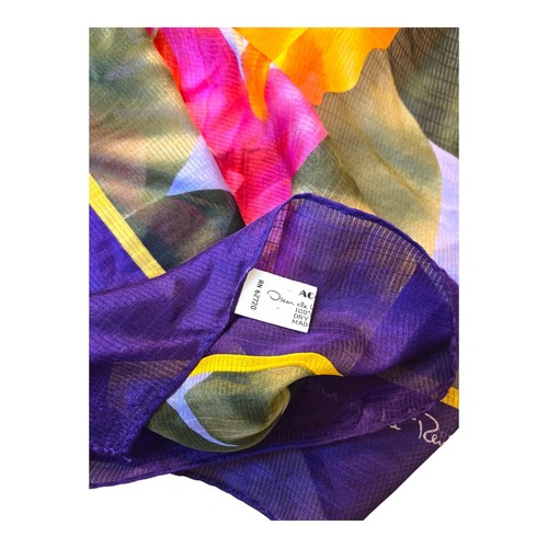 OSCAR DE LA RENTA Bright Color Floral 100% Silk Scarf Accessory Street Japan - Picture 4 of 4