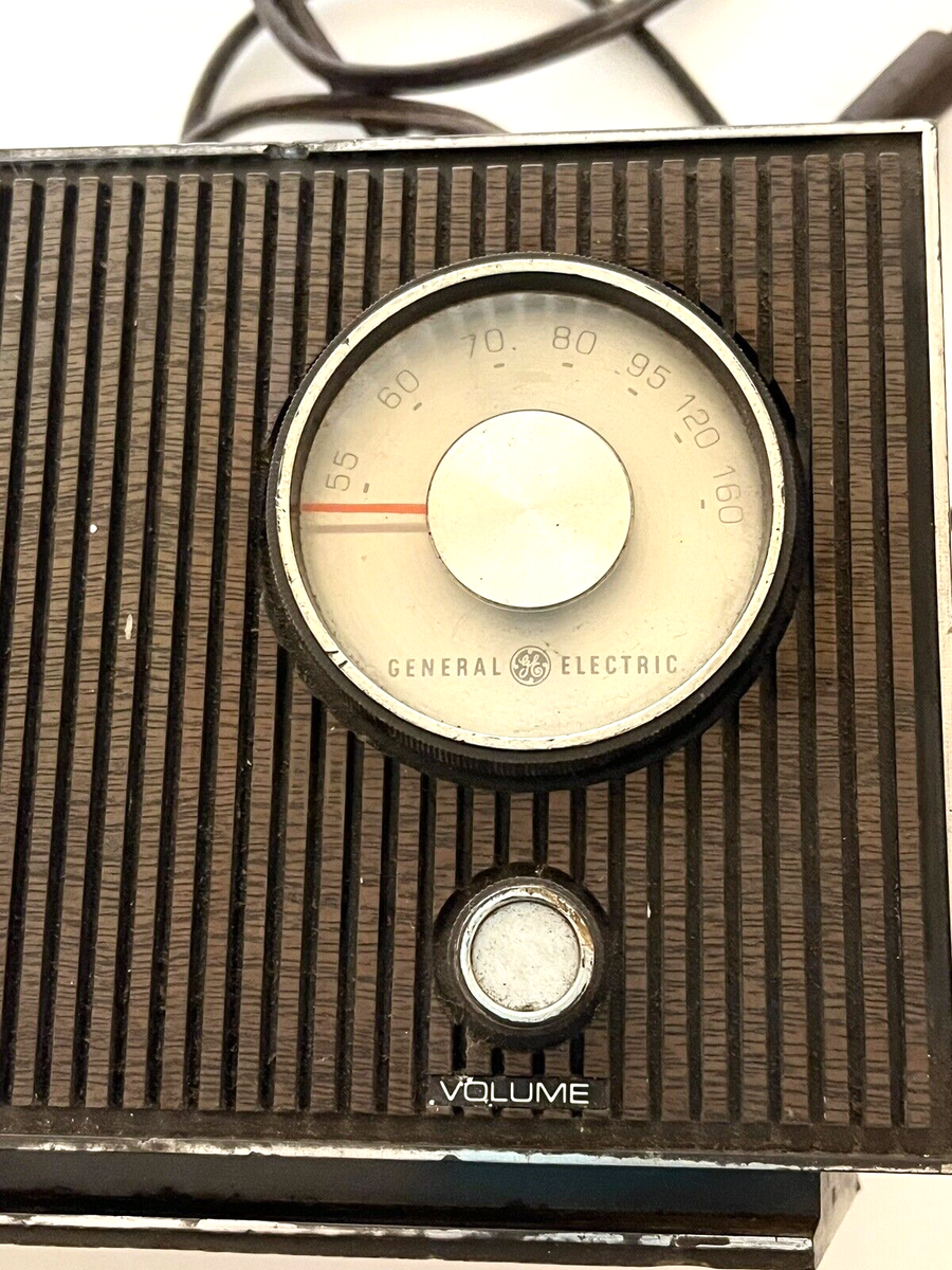 GE General Electric Vintage RADIO T2100A 1960s Mid Century GE General Electric Vintage RADIO T2100A 1960s Mid Century