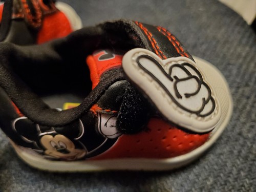 Mickey Mouse Toddlers Athletic Shoes W/ Graphics Pre Walk Casuals Sz 2 New W Tag - Picture 4 of 6