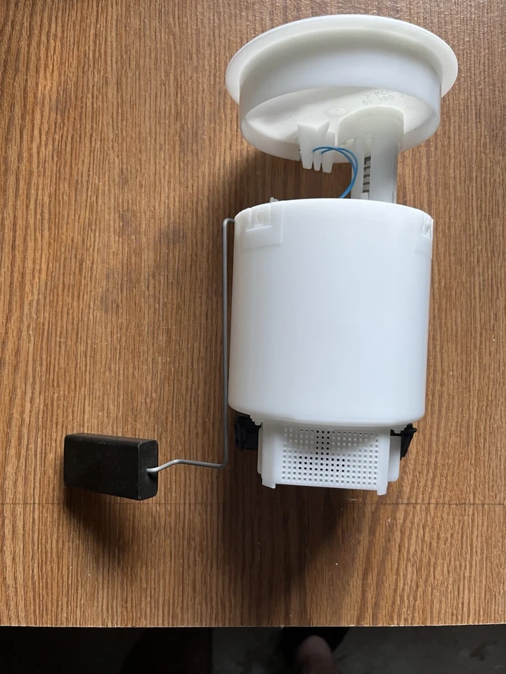 Unidad de envío de tanque de combustible diésel OEM para Volkswagen VW Jetta Golf Beetle 1.9 Foto 3 de 4