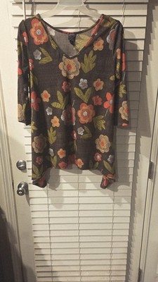 Clara Sun Woo Top Multi Color Floral Print 3/4 Slvs  Size Sm Assymetrical Hem