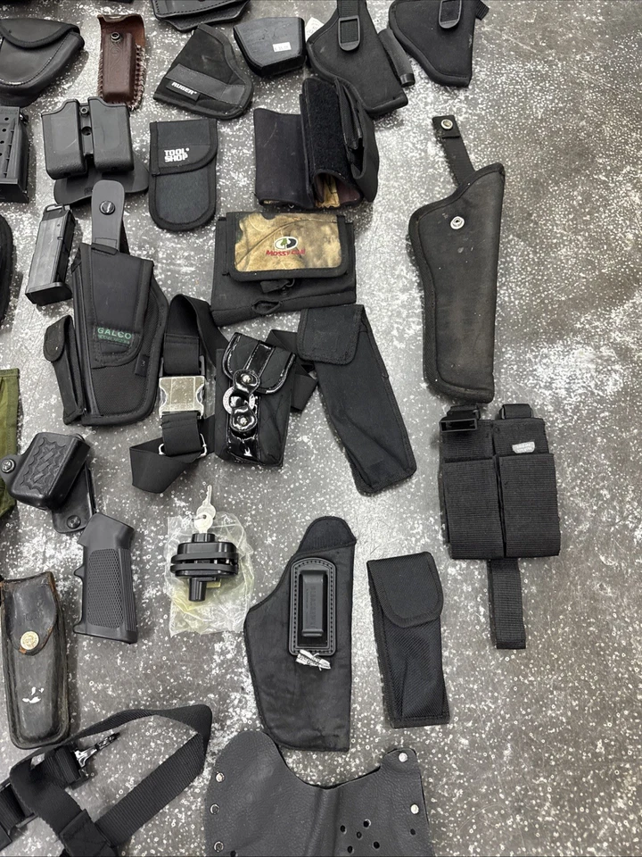 enorme lote de fundas, cargadores y cuero Foto 4 de 4