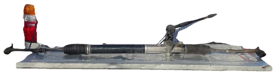 2014-2016 Hyundai Equus Steering Gear Rack & Pinion OEM - Image 2 of 4