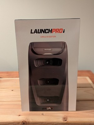 Bushnell Golf Launch Pro I Circle B Edition - Launch Monitor Tour-Level Accuracy