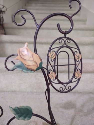 Rose Vine with 3 Hanging Frames. Very good condition - Picture 3 of 5