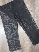 Justice sz 12 black Leopard logo Capri leggings Guc