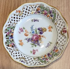 Schumann Porzellan Durchbruchteller, handbemalt