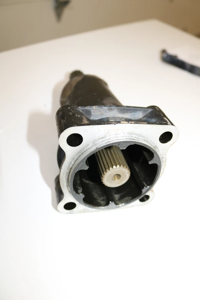 Arctic Cat 400 2001 manual 4x4 trasero diferencial eje de salida y carcasa Foto 2 de 4