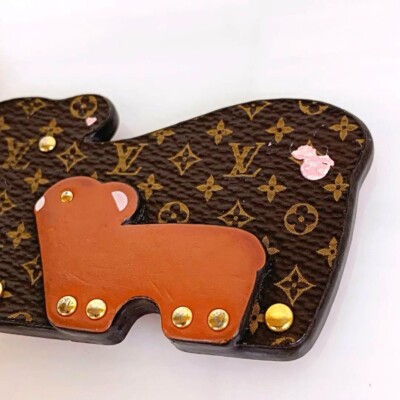 LOUIS VUITTON M69558 Portocle Mum & Baby Bear Keyring