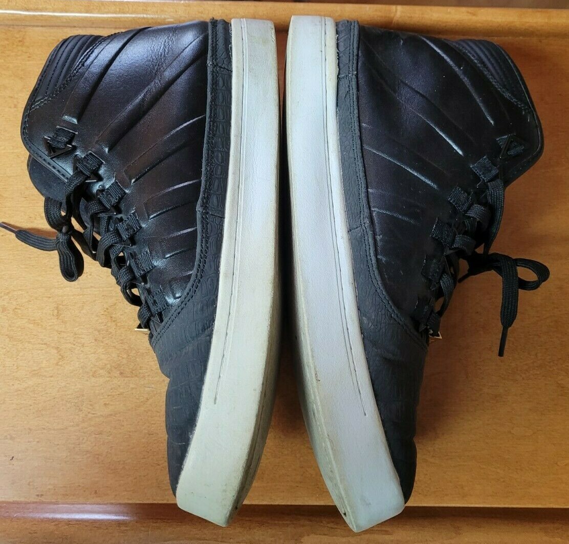 Foto 2 di 8