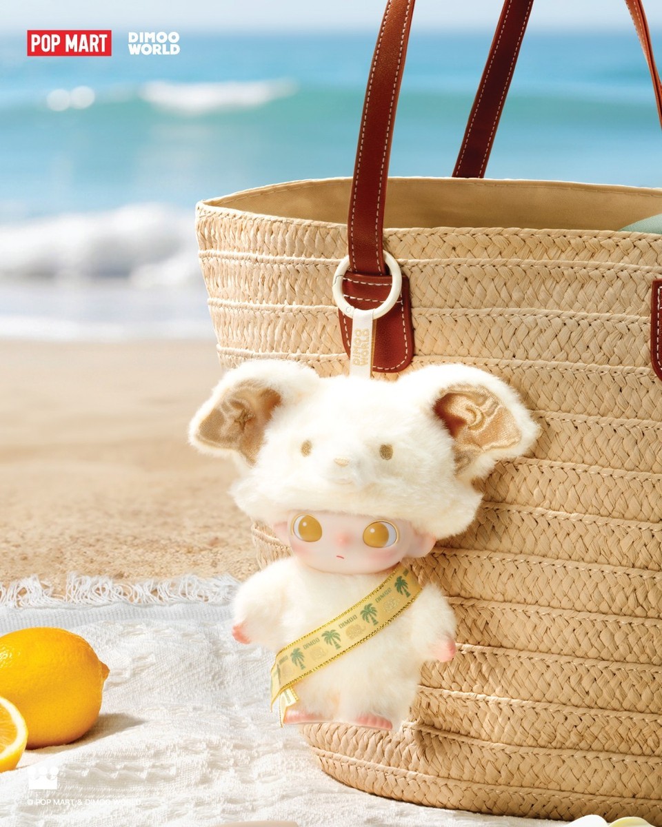 DIMOO ELEPHANT IN MOONLIGHTキーホルダー付きぬいぐるみ AUTHENTIC DIMOO ELEPHANT IN MOONLIGHT VINYL PLUSH | THAILAND