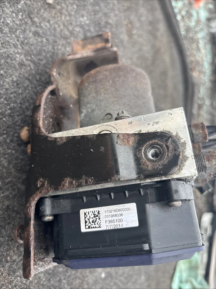 Sistema de frenos antibloqueo unidad ABS compatible con 14-15 GRAND CHEROKEE P68241676AB 68241676AB Foto 3 de 4