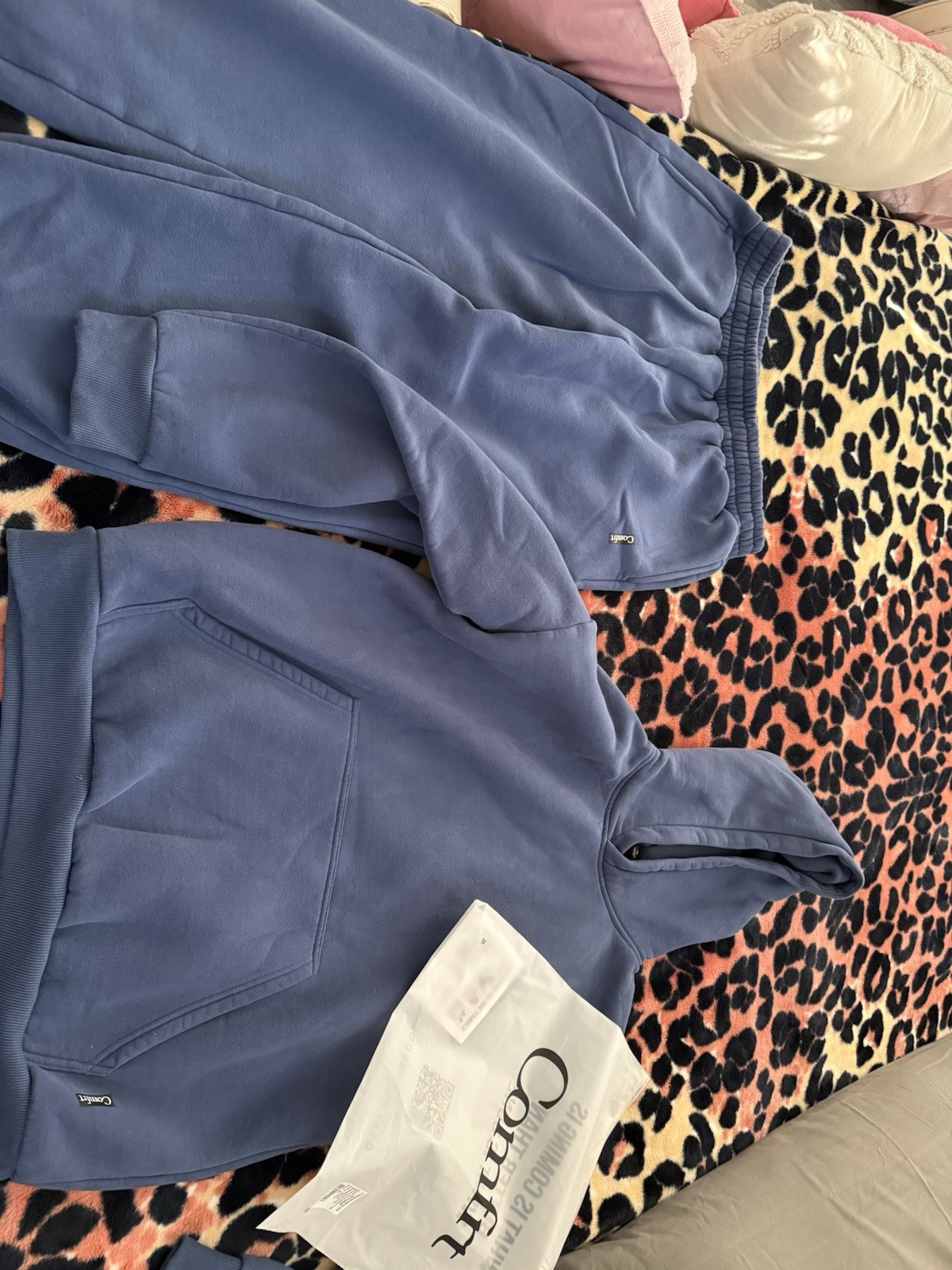 Comfrt Set - image 1