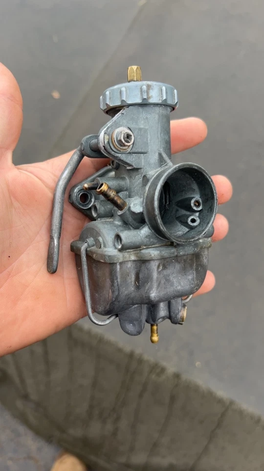 Carburador Honda CB125S 1974 OEM Foto 2 de 4