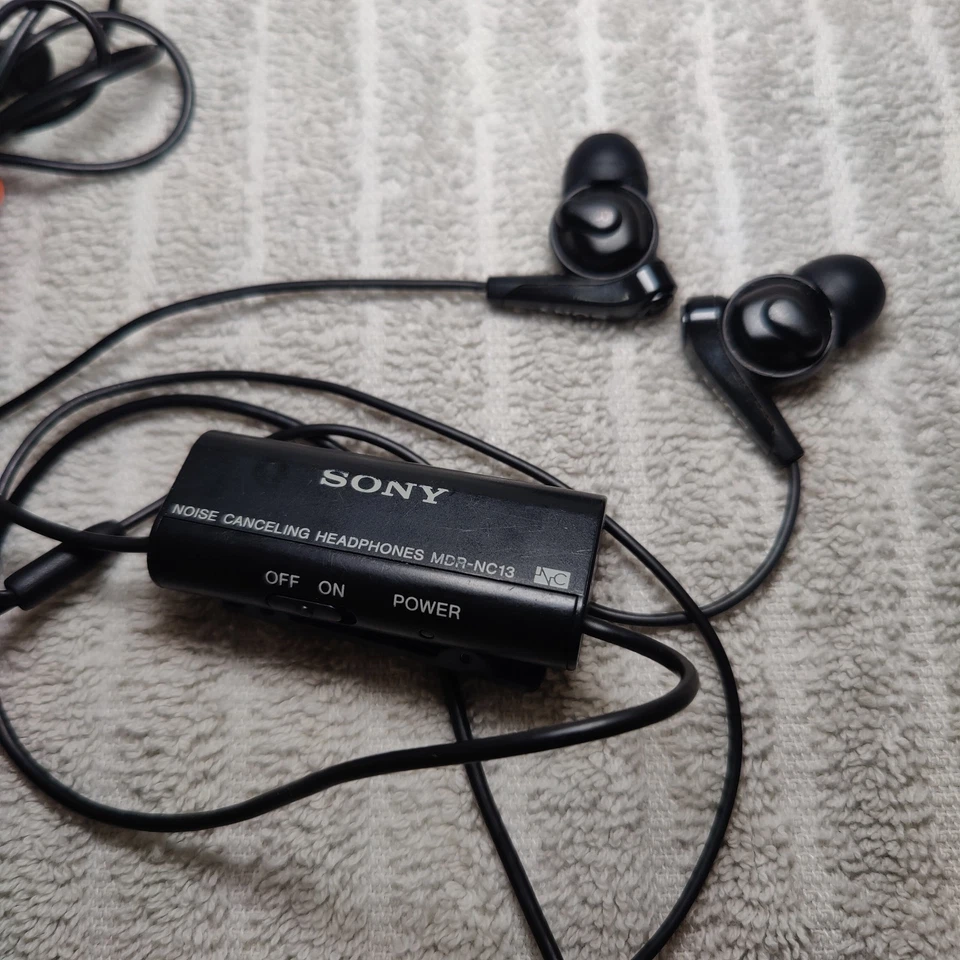 Sony MDR-NC13 In-Ear Noise Cancelling Headphones - Black Tested Working - Image 2 of 4