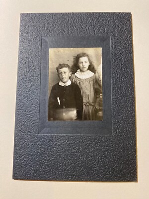 FOTO DORA JONES + GRIFFITH R JONES - SCHULE MAGGIE JONES NORTH WALES INT?