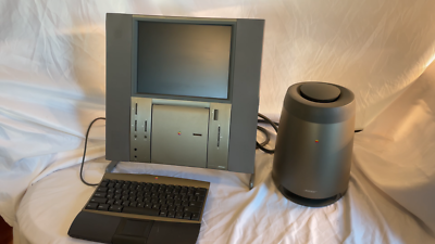 Apple Macintosh 20周年記念 スパルタカス TAM 20th Apple 20th Anniversary Macintosh Computer (TAM) - Limited Edition