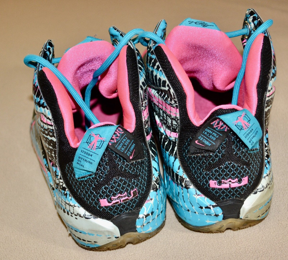 Size 10 - Nike LeBron 12 23 Chromosomes Uk 9, Excellent Condition