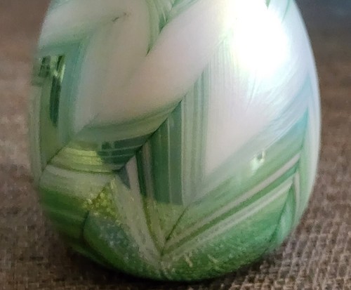 VINTAGE SIGNED & DATED 1984 GIBSON LARGE IRIDESCENT PULLED FEATHER PAPERWEIGHT - Picture 6 of 16