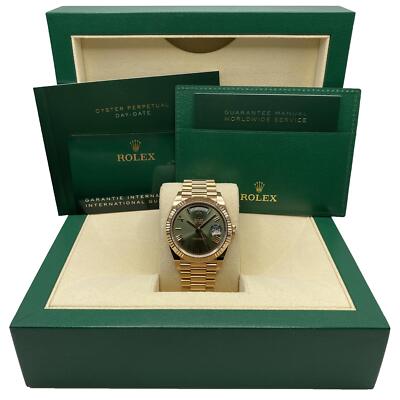 Rolex Day-Date 40mm 18K Rose Gold Olive Green Dial President Mens Watch 228235