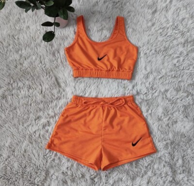 nike clothes women