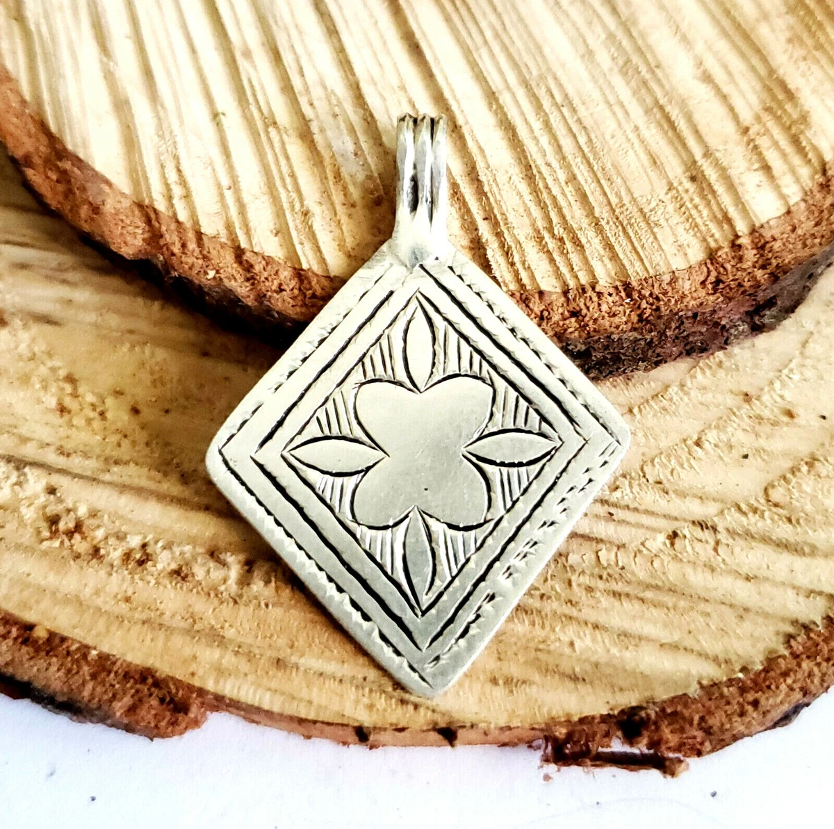 Berber pendant deals